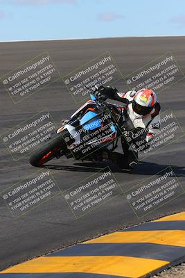 media/Mar-20-2023-Moto Forza (Mon) [[d0bbc59e78]]/1-A Group (Green)/Session 2 (Bowl)/